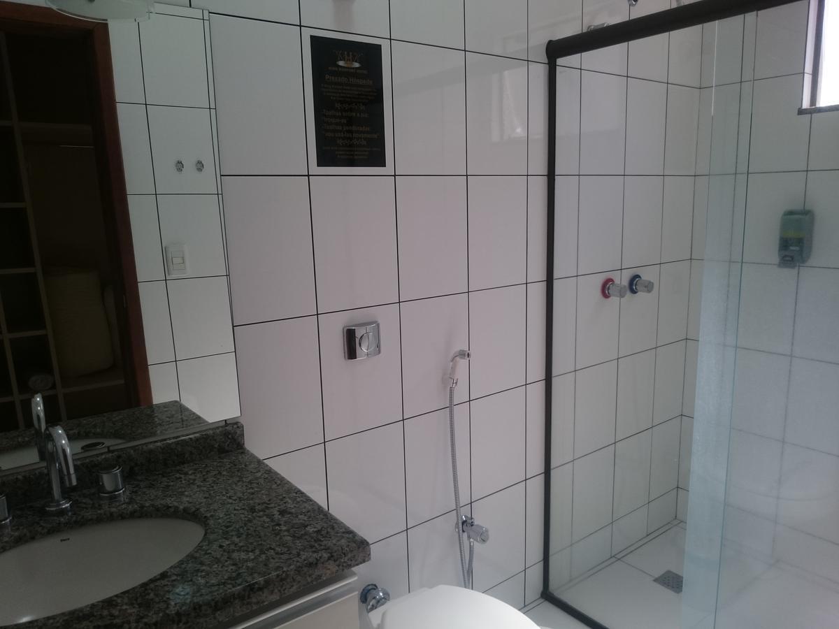 Quarto com Cama de Casal ou 2 de Solteiro
